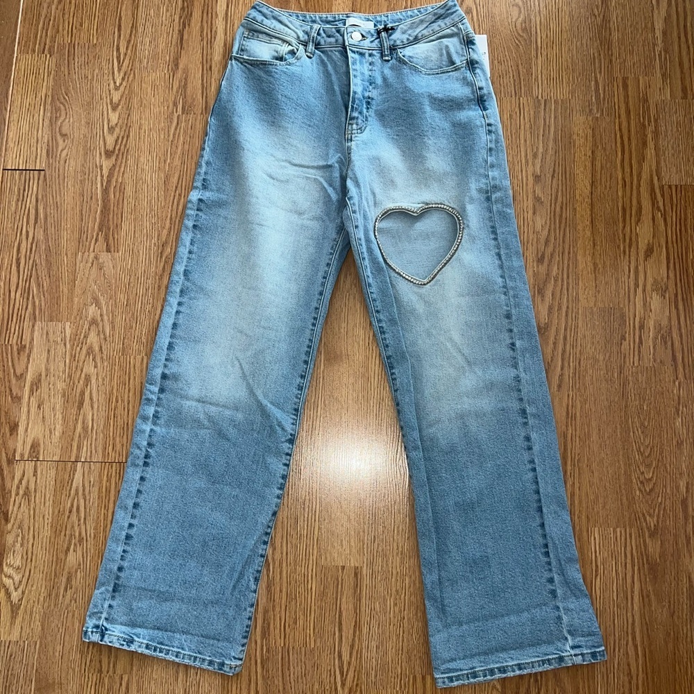 Heart Cut Out Jeans - Picture 4 of 6